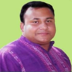 মির্জাপুর ইউনিয়নের তারুণ্যের অহংকার রাকিবুল, সওকত হোসাইন বিশেষ প্রতিনিধি: গাজীপুর জেলা। মির্জাপুর ইউনিয়ন বিএনপির সাধারণ সম্পাদক পদপ্রার্থী শহীদ জিয়ার আদর্শের একনিষ্ঠ সৈনিক রাকিবুল মির্জাপুর ইউনিয়ন বিএনপির সাধারণ সম্পাদক পদপ্রার্থী শহীদ জিয়ার আদর্শের একনিষ্ঠ সৈনিক রাকিবুল ইসলাম বৃহত্তর মির্জাপুর ইউনিয়ন ছাত্রদলের সাবেক সভাপতি ও সদস্য সচিব, গাজীপুর সদর উপজেলা যুবদলের যুগ্ম আহ্বায়ক, গাজীপুর জেলা যুবদলের যুগ্ম আহ্বায়ক রাকিবুল ইসলাম গণতন্ত্র, বাক স্বাধীনতা ও অবহেলিত নেতাকর্মীদের অধিকার প্রতিষ্ঠা ও মুল্যায়ন করার জন্য মির্জাপুরে জাতীয়তাবাদী শক্তির এক অনন্য মাত্রায় নিয়ে গেছেন নিজেকে। ভাওয়াল মির্জাপুর ইউনিয়নের সাধারণত মানুষকে তিনি তাঁর হৃদয়ের আধেয় করে একজন আত্মত্যাগী দেশপ্রেমিক নেতা হিসেবে নিজেকে প্রতিষ্ঠা করতে সমর্থ হন। স্কুলজীবন থেকেই রাকিবুল ইসলামের মধ্যে নেতৃত্বের গুণাবলির বিকাশ ঘটে। নিজেই নিজেকে রাজনৈতিকভাবে এবং গণমানুষের অধিকার আদায়ের লক্ষ নিয়ে নিজেকে গড়ে তোলেন । পারিবারিক সমর্থন ও এলাকার মানুষের অণুপ্রেরনায় ছাত্রজীবন থেকেই মির্জাপুরে জাতীয়তাবাদী ছাত্র রাজনীতিতে একটা বড় ভূমিকা রয়েছে তাঁর। আর সে জন্যই ভাগ্যকে সে জয় করতে গিয়ে নিজের জীবনের প্রতি তাকিয়ে দেখার সুযোগ পাননি। জেল-জুলুম, রাজনৈতিক ষড়যন্ত্র, শাসকগোষ্ঠীর অত্যাচার—সব কিছু সহ্য করেছেন; কিন্তুুু রাকিবুল ইসলাম কোন নেতা-কর্মীর সঙ্গে কখনো বিশ্বাসঘাতকতা করেননি। বৈষম্য বিরোধী ছাত্র-জনতা আন্দোলনে ফ্যাসিস্ট সরকারকে উৎখাত করতে মির্জাপুরে দলীয় নেতা-কর্মীদের সাথে নিয়ে সম্মুখ ভাগে থেকে প্রতিরোধ গড়ে তুলা রাকিবুল ইসলাম ছিল কর্মীদের প্রাণশক্তি। রাকিবুল ইসলাম একজন উদার মনের মানুষ, ব্যাক্তিগত আয়-রোজগার হতে দলের বিগত দিনগুলোতে সামর্থ্যে সবটুকু দিয়ে নিপীড়িত নেতা-কর্মীদের খোঁজ-খবর এবং সহযোগীতার হাত বাড়িয়ে পাশে ছিলেন । বর্তমানে গাজীপুর-৩ আসনের বিএনপির নেতৃত্বের কর্নধার অধ্যাপক ডাঃ রফিকুল ইসলাম বাচ্চুর রাজনৈতিক আদর্শে উজ্জবীত হয়ে দলকে সাংঘঠিনভাবে শক্তিশালী করতে এবং আগামী সংসদ নির্বাচনে ধানেরশীষ প্রতীককে বিজয়ী করতে দলীয় নেতা-কর্মীদের পাশাপাশি সাধারন মানুষকে কাছে রাখতে এবং তাদের পাশে থাকতে অবিরাম ছুটে চলছেন রাকিবুল ইসলাম ।তাঁর লক্ষ্য ছিল মানুষের আপন হওয়া এবং তার রাজনীতি যাতে দল এবং সমাজের কল্যাণে আসে। একজন প্রকৃত নেতা হওয়ার সব গুণই মির্জাপুরে জাতীয়তাবাদী দলের নেতা-কর্মীরা তাঁর মধ্যে খুঁজে পান।সেকারণেই জাতীয়তাবাদী দলের তৃনমুলের নেতাকর্মীরা আসন্ন মির্জাপুর ইউনিয়ন বিএপির পুর্নাঙ্গ কমিটিতে সাধারণ সম্পাদক পদে রাখতে এরই মধ্যে রাকিবুল ইসলামের পক্ষে ইউনিয়ন ওয়ার্ড হতে শুরু করে উপজেলা,জেলা এবং কেন্দ্রীয় নেতাদের প্রতি আহবান জানানো হচ্ছে বলে একটি বিশ্বস্ত সূত্র হতে জানা গেছে। রাষ্ট্রনায়ক তারেক রহমানের সংঘঠন শক্তিশালী করতে বিগত দিনে পরিক্ষিত ত্যাগী নেতাকর্মীদের দলের গুরুত্বপুর্ন বা দায়িত্বশীল জায়গায় রাখার যে দিক নির্দেশনা রয়েছে তা মির্জাপুর ইউনিয়নে বাস্তবায়িত করলে আসন্ন মির্জাপুর ইউনিয়ন বিএনপি কমিটিতে রাকিবুল ইসলাম দায়িত্বশীল ভালো পদের দায়িত্ব পাবে এমনটায় ধারনা বা বিশ্বাস মির্জাপুর ইউনিয়ন নেতাকর্মীদের, ‘আপনার শক্তি কোথায়?’ জানতে চাওয়ায়, রাকিবুল ইসলাম বলেন, ‘আমি আমার দলের সবপর্যায়ের নেতাকর্মীদেরকে আমার পরিবারের সদস্য মনে করি,আমার এলাকার জনগণকে ভালোবাসি।’ আমি শহীদ জিয়াউর রহমানের আদর্শ,দেশনেত্রী বেগম খালেদা জিয়ার আপোষহীনতা আর দেশ নায়ক তারেক রহমানে ক্লিন ইমেজ পরিচ্ছন্ন নেতৃত্বের প্রতি আস্থা রেখেই এগিয়ে চলবো ইনশাআল্লাহ