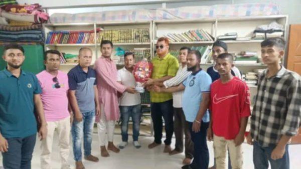 ইতালিস্ত নরসিংদী জেলা সাধারণ সম্পাদক আমান উল্লাহ আমান আগমন উপলক্ষে বেলাব উপজেলা বিএনপির ও অঙ্গ সংগঠনের সংবর্ধনা মোঃ মোবারক হোসেন বিশেষ প্রতিনিধি, ১৪ই জুলাই ২০২৫ইং ইতালিস্ত নরসিংদী জেলা বিএনপির সাধারণ সম্পাদক, আমান উল্লাহ আমান, বেলাব উপজেলা সাবেক চেয়ারম্যান, আহসান হাবিব বিপ্লব সাহেবের সাথে সৌজন্য সাক্ষাৎ এখানে উপস্থিত ছিলেন বেলাব উপজেলা ছাত্রদলের আহ্বায়ক আশিক সুজন মামুন , বেলাব উপজেলা প্রবাসী তরুণ দলের সভাপতি, মোবারক সরকার, সাবেক সাংগঠনিক সম্পাদক, মোঃ আনোয়ার হোসেন,সল্লাবাদ ইউনিয়ন বিএনপি ও যুবদলের নেতা ,ওয়াহেদ আলী ১ নং ওয়ার্ড যুবদলের নেতা ছাত্তার মিয়া, মোহাম্মদ পরস সরকার , সুমন সরকার, মোঃ জাকির হোসেন, মোঃ শাউন প্রধান সহ নেতাকর্মী বৃন্দ উপস্থিতি মাধ্যমে সংবর্ধনা অনুষ্ঠান সম্পন্ন হয়েছে।