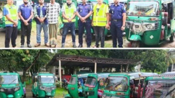 মৌলভীবাজার সদর মডেল থানায় পুলিশের চৌকুস অভিযানে চোরীহয়ে যাওয়া ৬টি সিএনজি উদ্ধার করেছে, পুলিশ একজনকে আটক করেছে