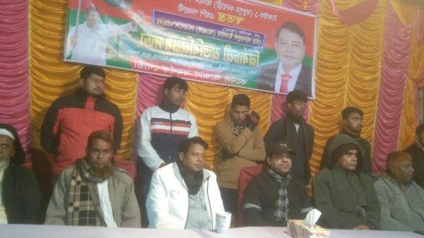অবহেলা, বঞ্চনা ও ষড়যন্ত্রের শিকার কে.জি.এস. মহর সুবাহান মফিজ উদ্দিন উচ্চ বিদ্যালয়। বিদ্যালয়ের প্রধান শিক্ষক জুলফিকার আলীর প্রতি চরম হয়রানি—৪৫০ শিক্ষার্থীর ভবিষ্যৎ আজ সংকটে সাবহেডলাইন: বিগত সরকারের প্রভাবশালী মহলের অনিয়ম ও অসাধু ব্যক্তিদের অপতৎপরতায় সরকারি অনুদান বন্ধ—পরিদর্শনে উঠে এলো প্রকৃত অবহেলার করুণ চিত্র; এলাকাবাসীর জরুরি ভিত্তিতে সরকারি হস্তক্ষেপের দাবি। মাহবুবুল আলম বিজয় সংগ্রাম ৭১ টিভি । ব্যুরো প্রধান ময়মনসিংহ বিভাগ। জামালপুর জেলার মেলানদাহ উপজেলার কে.জি.এস. মহর সুবাহান মফিজ উদ্দিন উচ্চ বিদ্যালয়—দীর্ঘদিনের শিক্ষা ঐতিহ্য বহনকারী একটি সম্ভাবনাময় শিক্ষাপ্রতিষ্ঠান। তবে গত কয়েক বছর ধরে প্রতিষ্ঠানটি ক্রমাগত অবহেলা, বঞ্চনা ও ষড়যন্ত্রের চক্রে আটকে পড়েছে। শিক্ষার মান বজায় রেখে ৪৫০-এর বেশি শিক্ষার্থীকে সেবা প্রদান করা সত্ত্বেও বিদ্যালয়টি সরকারি সুযোগ-সুবিধা থেকে আজ সম্পূর্ণরূপে বিচ্ছিন্ন। এই অবনতিশীল পরিস্থিতির কেন্দ্রে রয়েছেন বিদ্যালয়ের প্রতিষ্ঠানের অন্যতম প্রতিষ্ঠাতা ও প্রধান জমি দাতার নিজের লোক হওয়ায় প্রধান শিক্ষক এস. এম. জুলফিকার আলী—যিনি সততা, নীতি ও শিক্ষার প্রতি নিবেদিত মেধাবী দুইবারের শ্রেষ্ঠ শিক্ষক হওয়ায় তিনি সকলের নিকট সুপরিচিত অথচ তাঁকেই লক্ষ্য করে একদল প্রভাবশালী অসাধু ব্যক্তি ধারাবাহিকভাবে হয়রানি, অপপ্রচার এবং সামাজিকভাবে হেয় করার পাঁয়তারা চালিয়ে যাচ্ছে। প্রতিষ্ঠানের অন্যতম প্রতিষ্ঠাতা ও প্রধান জমি দাতা তার নিজের লোক হওয়ায় সমাজের কিছু অসাধু লোকের কারণে প্রতিহিংসার কারণ প্রধান শিক্ষকের প্রতি অমানবিক আচরণ — ষড়যন্ত্রের জাল আরও ঘনিষ্ঠ বিদ্যালয় নির্মাণে অন্যতম জমি দাতা নিজের লোক হওয়ার কারণ হিসেবে প্রধান শিক্ষক জুলফিকার আলীর অবদান অনস্বীকার্য। প্রতিষ্ঠালগ্ন থেকেই তিনি শিক্ষকতা, ব্যবস্থাপনা, অবকাঠামো উন্নয়নসহ বিভিন্ন ক্ষেত্রে অগ্রণী ও ত্যাগী ভূমিকা পালন করে আসছেন। কিন্তু জমি সংক্রান্ত বিষয়কে কেন্দ্র করে কিছু অসৎ অরাজনৈতিক ও প্রভাবশালী মহল বিভিন্ন সময় তাঁর বিরুদ্ধে ভিত্তিহীন অভিযোগ তোলে। অভিযোগ, এই অসাধু দল প্রধান শিক্ষককে হেনস্তা করতে এবং বিদ্যালয়ের সম্পত্তি ও ব্যবস্থাপনায় প্রভাব বিস্তার করতে দীর্ঘদিন ধরে অপচেষ্টা চালিয়ে যাচ্ছে। স্থানীয়রা জানান— প্রতিষ্ঠানের প্রতিষ্ঠাতা ও জমি দাতা নিজের লোক হওয়ায় এবং প্রতিষ্ঠানের প্রধান শিক্ষক হওয়ার কারণে তিনিই আজ হয়রানির শিকার—এটা শুধু অন্যায় নয়, শিক্ষা ব্যবস্থার প্রতি প্রকাশ্য অবজ্ঞা।” সরকারি অনুদান স্থবির—অসাধু মহলের প্রভাবেই উন্নয়ন থেমে গেল বিগত সরকারের সময় এলাকায় প্রভাব বিস্তারকারী কিছু ব্যক্তির অনিয়ম, স্বেচ্ছাচারিতা ও দলীয় প্রভাবের কারণে বিদ্যালয়টি বছরের পর বছর সরকারি অনুদান, অবকাঠামো উন্নয়ন, শিক্ষা উপকরণ, ক্রীড়া সামগ্রীসহ অন্যান্য মৌলিক সুবিধা থেকে সম্পূর্ণ বঞ্চিত থাকে। যেখানে পাশের বিদ্যালয়গুলো একাধিক উন্নয়ন প্রকল্প পেয়েছে, সেখানে কে.জি.এস. মহর সুবাহান মফিজ উদ্দিন উচ্চ বিদ্যালয়টিতে একটি টাকাও বরাদ্দ হয়নি। ফলে— শ্রেণিকক্ষের ঘাটতি অবকাঠামো নাজুক পর্যাপ্ত আসবাব নেই শিক্ষার্থীদের জন্য উপকরণ সংকট ডিজিটাল সুবিধার অভাব মাঠ ও ল্যাবরেটরি অবহেলা সব মিলিয়ে বিদ্যালয়টি প্রায় ধ্বংসের পথে ঠেলে দেওয়া হয়েছে। ব্যুরো প্রধানের পরিদর্শনে উঠে এলো উপেক্ষার ভয়াবহ বাস্তবতা সম্প্রতি বিজয় সংগ্রাম ৭১ টিভি-এর ব্যুরো প্রধান মাহবুবুল আলম বিদ্যালয়টি সরেজমিনে পরিদর্শন করেন। তিনি প্রধান শিক্ষক ও সহকারী শিক্ষকদের সঙ্গে দীর্ঘক্ষণ কথা বলে বিদ্যালয়ের সমস্যাবলী, সরকারি বঞ্চনা এবং শিক্ষক–শিক্ষার্থীদের চরম দুর্দশার বাস্তব চিত্র তুলে ধরেন। পরিদর্শন শেষে তিনি গভীর উদ্বেগ প্রকাশ করে বলেন— “সরকারি প্রতিষ্ঠানের এমন অবহেলা অগ্রহণযোগ্য। শিক্ষার পরিবেশ নষ্ট করা মানে ভবিষ্যৎ প্রজন্মকে অন্ধকারে ঠেলে দেওয়া। এই বিদ্যালয়টি অবিলম্বে সরকারি নজরে আসা উচিত।” ৪৫০+ শিক্ষার্থীর ভার প্রধান শিক্ষকের কাঁধে — তবুও শিক্ষার মান অটুট চরম প্রতিকূল পরিবেশেও প্রধান শিক্ষক জুলফিকার আলী তাঁর সহকারী শিক্ষকদের নিয়ে শিক্ষার্থীদের হাতে-কলমে শিক্ষা, নৈতিক উন্নয়ন এবং সুশৃঙ্খল পাঠদান অব্যাহত রেখেছেন। তার নেতৃত্বে শিক্ষার মান জেলার বহু প্রতিষ্ঠানের চেয়েও উন্নত। অভিভাবকদের মতে— “অবহেলা থাকলেও শিক্ষকরা মনপ্রাণ দিয়ে পড়ান বলেই বিদ্যালয়টি এখনো টিকে আছে।” এলাকাবাসীর ক্ষোভ ও দাবি—সরকারের জরুরি হস্তক্ষেপ অত্যাবশ্যক স্থানীয় গণ্যমান্য ব্যক্তিবর্গ, অভিভাবক, শিক্ষার্থী ও সচেতন মহল সরকারের প্রতি কয়েক দফা দাবি জানিয়েছেন— দাবিসমূহ: 1. বিদ্যালয়ের জমি সংক্রান্ত সকল জটিলতার দ্রুত সমাধান 2. প্রধান শিক্ষক এস. এম. জুলফিকার আলীর প্রতি ষড়যন্ত্র, অপপ্রচার ও হয়রানি বন্ধ 3. দীর্ঘদিনের স্থবির সরকারি অনুদান পুনর্বহাল 4. জরুরি ভিত্তিতে অবকাঠামো উন্নয়ন প্রকল্প বরাদ্দ 5. ডিজিটাল সুবিধা, ল্যাবরেটরি, ক্রীড়া উপকরণসহ পূর্ণাঙ্গ শিক্ষাসুবিধা নিশ্চিত 6. শিক্ষা মন্ত্রণালয় ও জেলা প্রশাসনের বিশেষ পর্যবেক্ষণ এলাকাবাসীর মতে— “সরকার একটু নজর দিলে বিদ্যালয়টি জেলার সেরা প্রতিষ্ঠানে পরিণত হতে পারে।” উপসংহার কে.জি.এস. মহর সুবাহান মফিজ উদ্দিন উচ্চ বিদ্যালয় শুধু একটি প্রতিষ্ঠান নয়—এটি মেলানদাহ উপজেলার শিশু–কিশোর শিক্ষার প্রাণকেন্দ্র। একজন সৎ, নীতি–আদর্শবান প্রধান শিক্ষককে হয়রানি করে এবং বিদ্যালয়কে বছরের পর বছর বঞ্চিত রেখে শুধু প্রতিষ্ঠান নয়, পুরো এলাকার ভবিষ্যৎকে বিপর্যয়ের দিকে ঠেলে দেওয়া হয়েছে। এখন প্রয়োজন সুস্পষ্ট সরকারি সিদ্ধান্ত, দৃঢ় হস্তক্ষেপ এবং অবিলম্বে উন্নয়নমূলক উদ্যোগ—যাতে বিদ্যালয়টি তার স্বাভাবিক উন্নয়নধারা ফিরে পায় এবং শিক্ষার্থীরা একটি নিরাপদ, সুন্দর ও আধুনিক পরিবেশে পাঠদান করতে পারে।